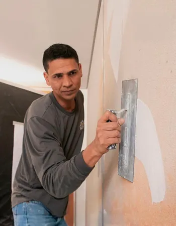 josue de oliveira - Toque de Mestre - Pinturas e Reparos em Brasília - Pinturas e Reparos com Requinte, Sofistica&ccedil;&atilde;o e Acabamento de Mestre.
